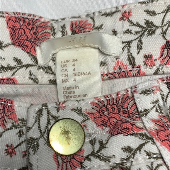 H&M shorts - Picture 3 of 3